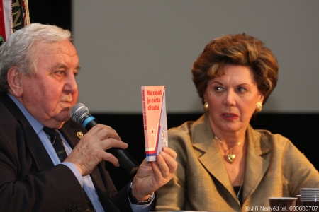 01-2009bubnik-web.jpg 01-2009bubnik-web.jpg