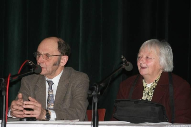 politicka-vezenkyne-j-hruskova-histori-a-razek-650px.jpg politicka-vezenkyne-j-hruskova-histori-a-razek-650px.jpg